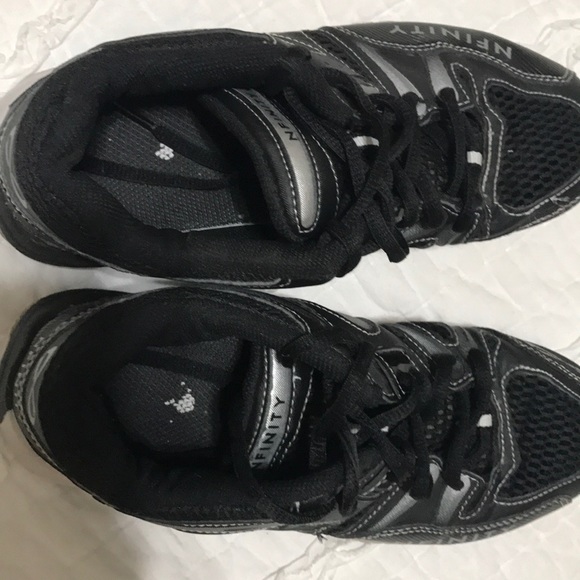 nfinity volleyball shoes - Picture 3 of 3